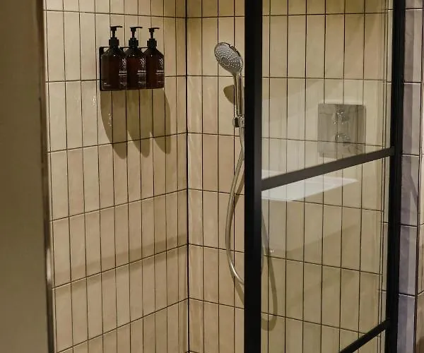 ホテル Boutique & Restaurant Frenchie